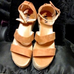 Woman's wedge sandals size 8 1/2